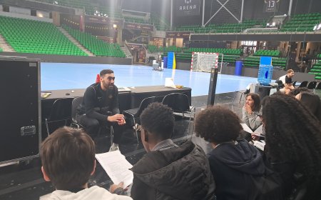 Des collégiens en mode intervieweurs des joueurs du « H » !