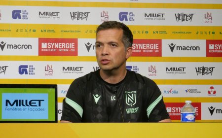 FC Nantes : Luis Castro : « Si ça ne dépendait que de moi, le mercato se finirait avant le premier match »