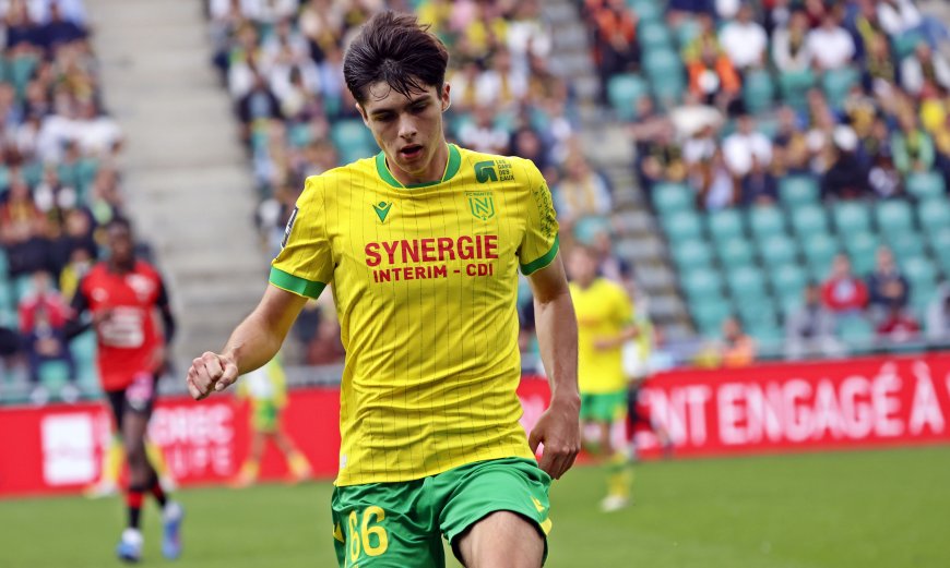 FC Nantes : Louis Leroux : « Avec les jeunes, on est comme une famille »