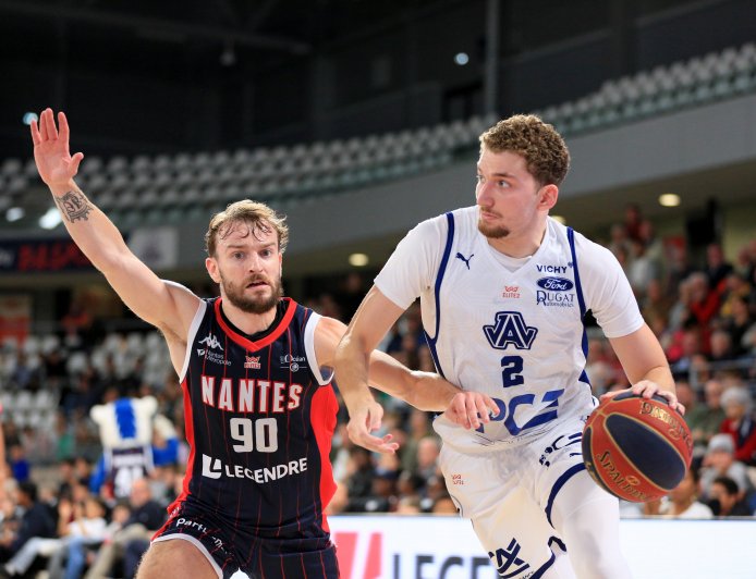 Nantes Basket Hermine : Lucas Bourhis : « j’ai fait le choix de la stabilité »