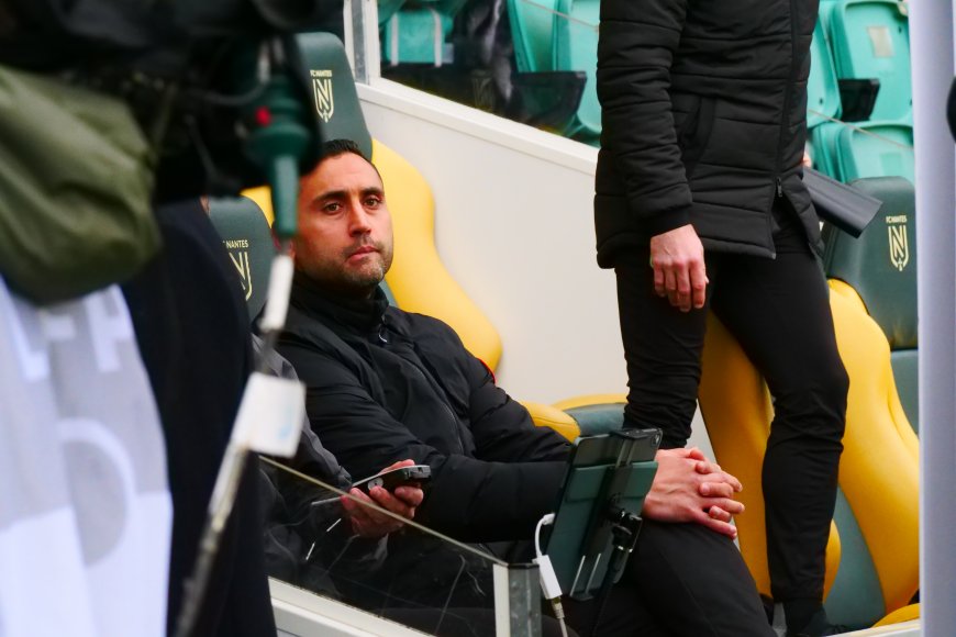 FC Nantes : Qui pour remplacer Kantari sur le banc des Canaris ?