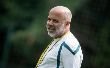 FC Nantes : Stéphane Ziani, entraineur principal de la réserve : « Je suis très connecté à mes joueurs »